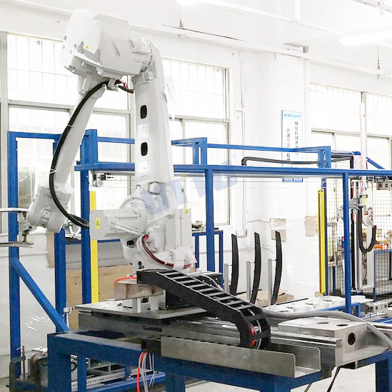 Robotic pipeline for delivering, cutting and packaging